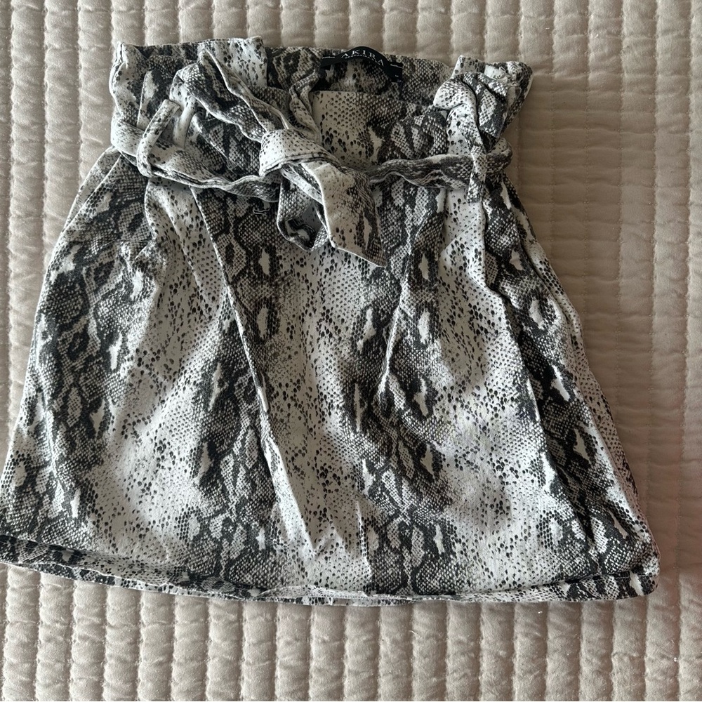 Stylish Snake Print Skirt